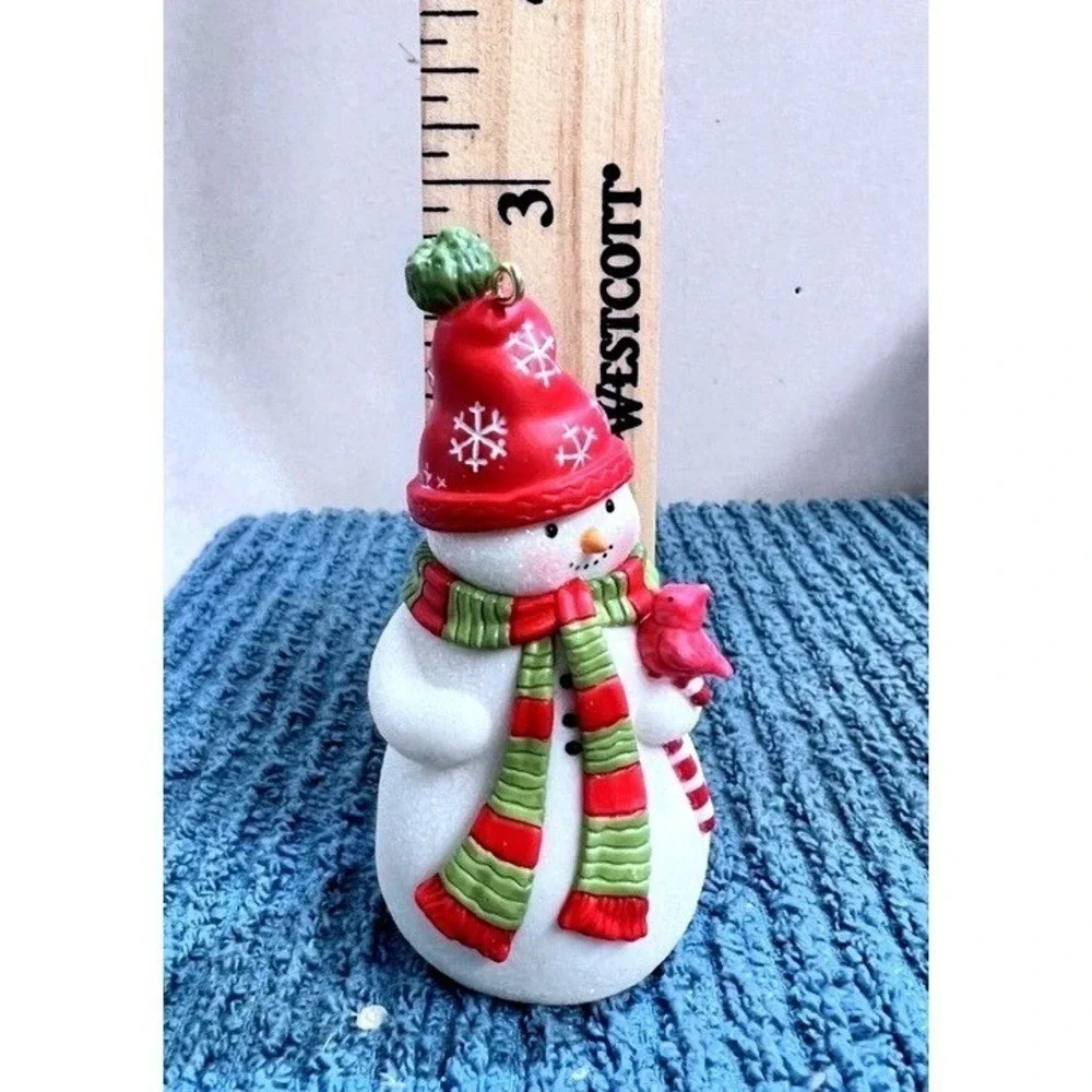Hallmark Keepsake Christmas Ornament 2005 A Happy Little Snowman Handcrafted NEW